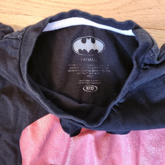 DC COMICS | Batgirl shirt - Picture 3 of 4